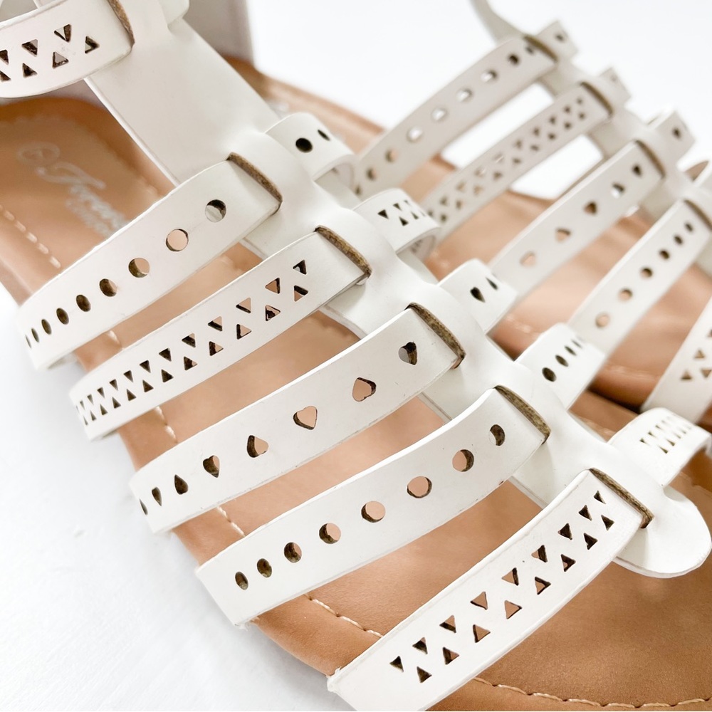Forever Comfort White Wedge Strappy Sandal Laser-31 B6 - Picture 6 of 8